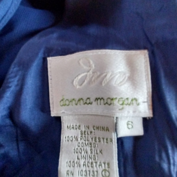 Dress - Picture 4 of 4